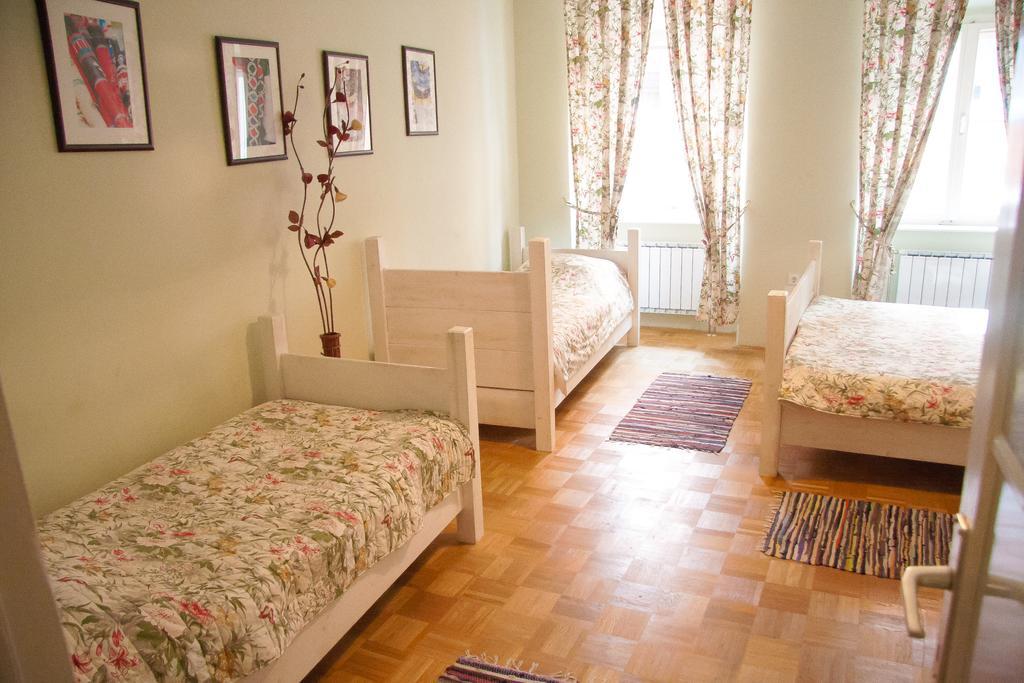 Bascarsija Apartments & Rooms Maribor Quarto foto