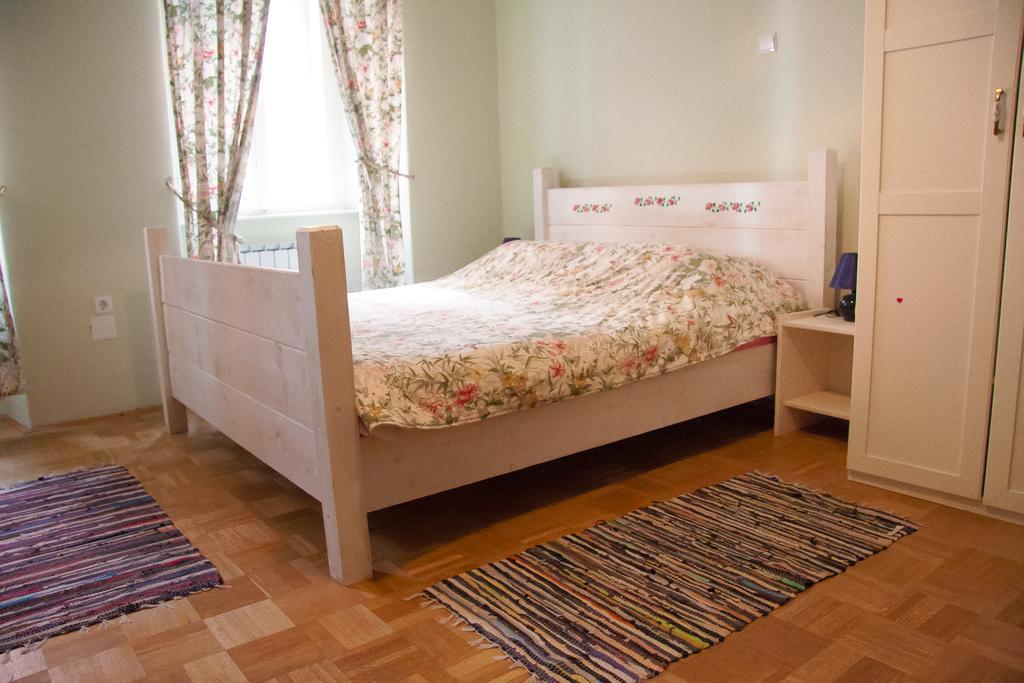 Bascarsija Apartments & Rooms Maribor Quarto foto