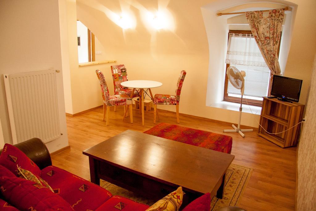 Bascarsija Apartments & Rooms Maribor Quarto foto